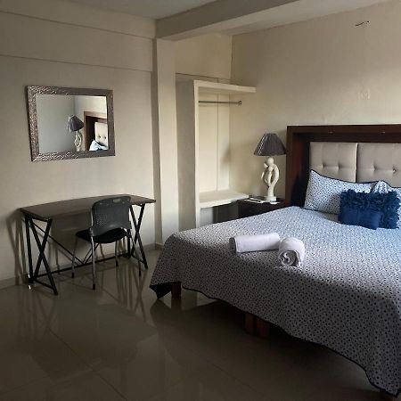 Hotel Maria Elenena El Fresno Extérieur photo